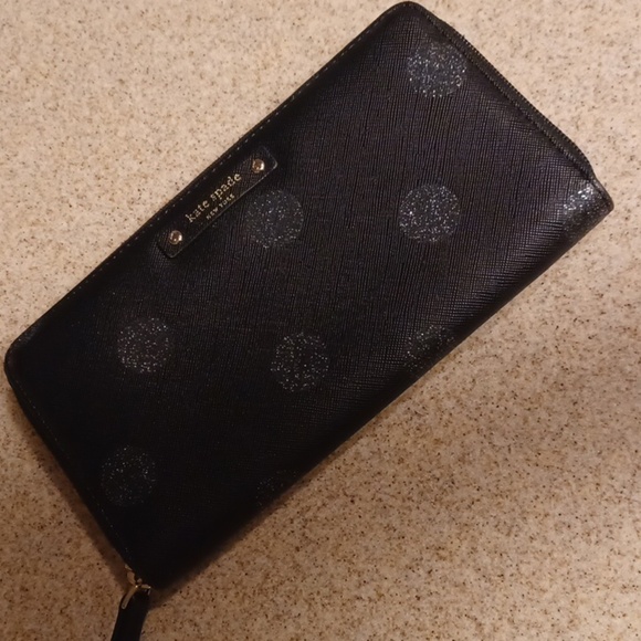 🐾Kate Spade Black Wallet with Glitter Dots🎉 - Picture 5 of 8